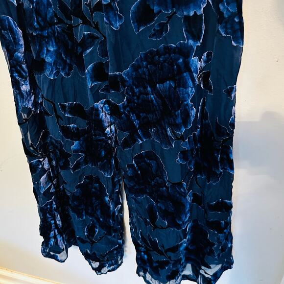 HUTCH Blue Floral Velvet Burnout Strapless Neckline Sonnie Jumpsuit Size 6 - Picture 4 of 9